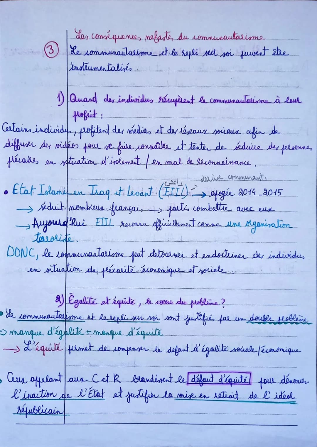 Communautarimme - mouvement constitué à
cause des inégalités sociales et économiques.
Communautalisme
I
spontanée
•crée jour répondre à un
i