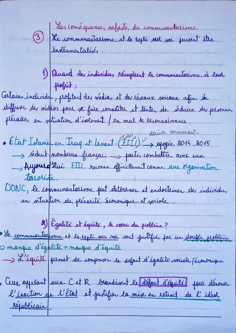 Communautarimme - mouvement constitué à
cause des inégalités sociales et économiques.
Communautalisme
I
spontanée
•crée jour répondre à un
i