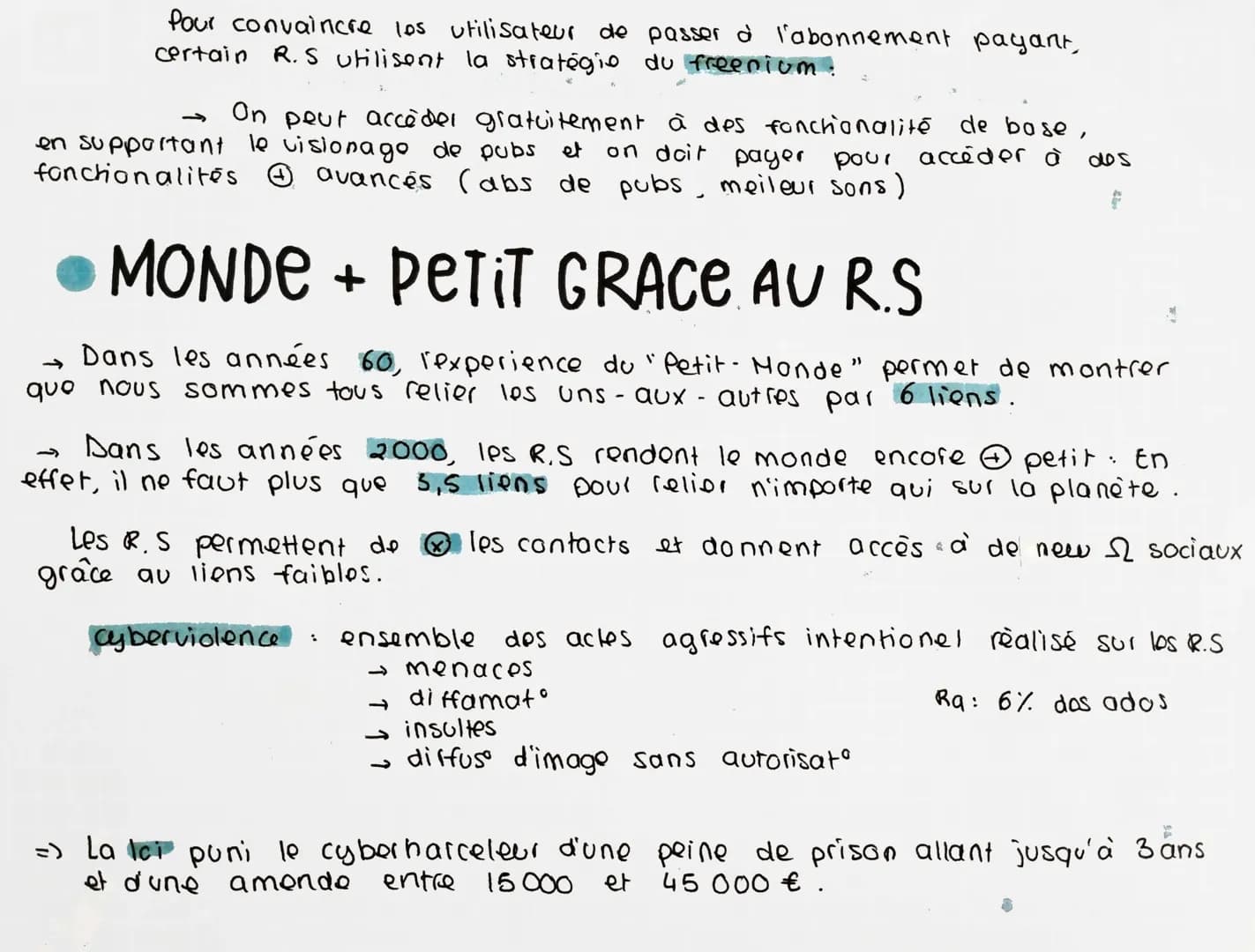 Chapitre 5: les reseaux sociaux
wathapp 2010
insta
reseau social
2003
Linkedin
facebook
twitter
Snap
LES CARACTERISTIQUES DES RESEAUX
la pop