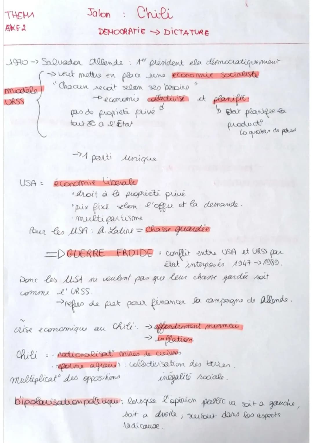 THEMA
AKF 2
: Chili
DEMOCRATIE > DICTATURE
modèle
URSS
Jalon
1970 -> Salvador Allende: 1er président ele démocratiquement
→ veut mettre en p