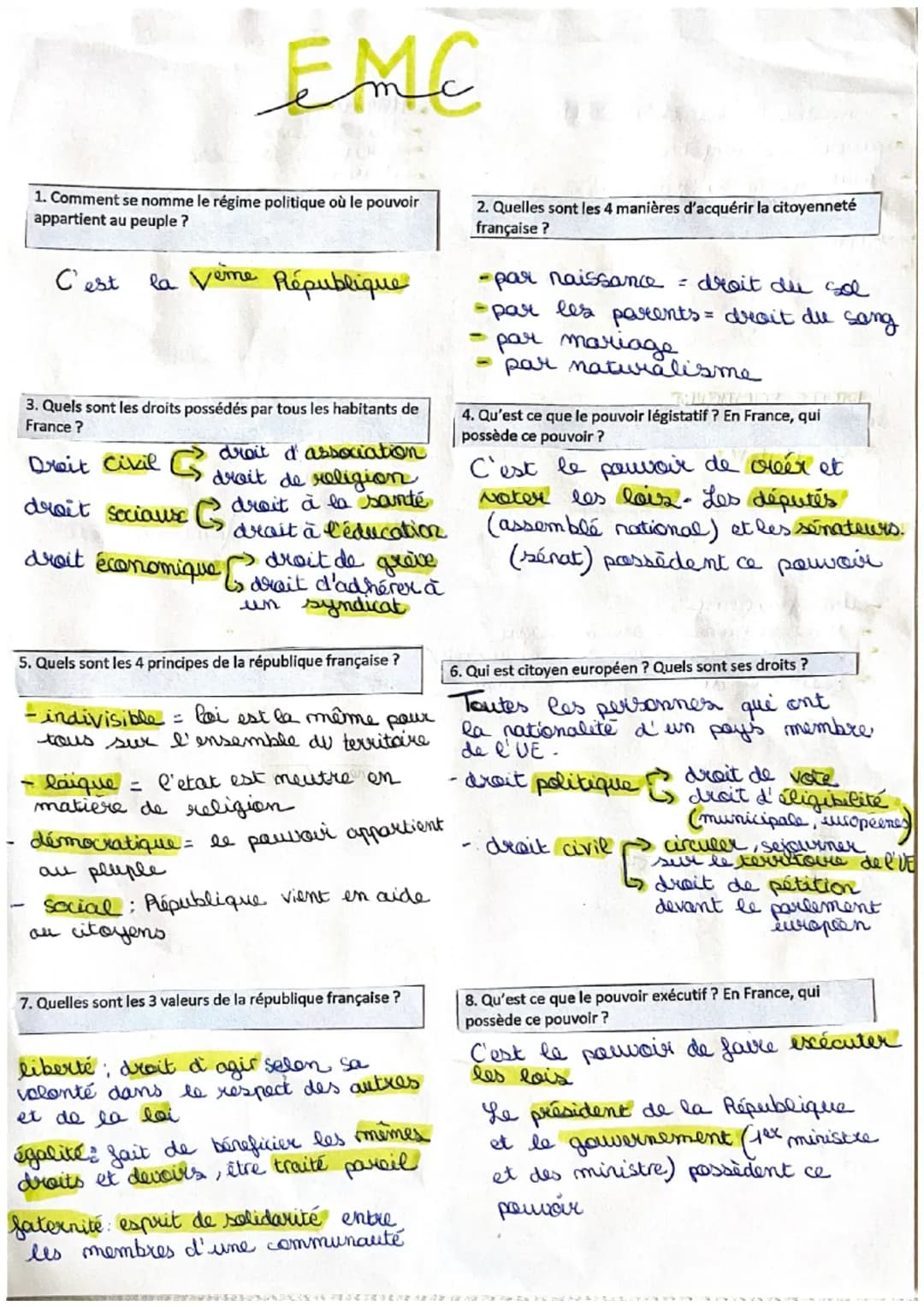 EMC
1. Comment se nomme le régime politique où le pouvoir
appartient au peuple?
C'est
la Vème République
3. Quels sont les droits possédés p