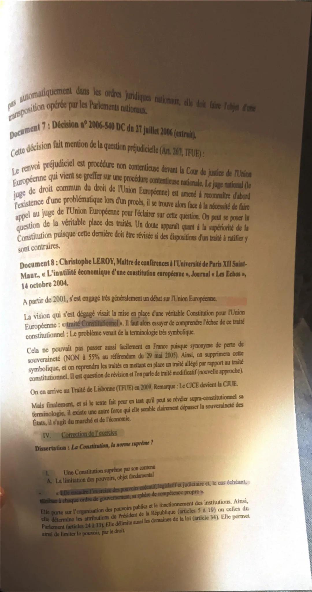 Université de Perpignan
Antenne de Narbonne
L1 Droit

UNIVERSITE
PERPIGNAN
VIA
DOMITIA

DROIT CONSTITUTIONNEL
Semestre I

Séance IV- La noti