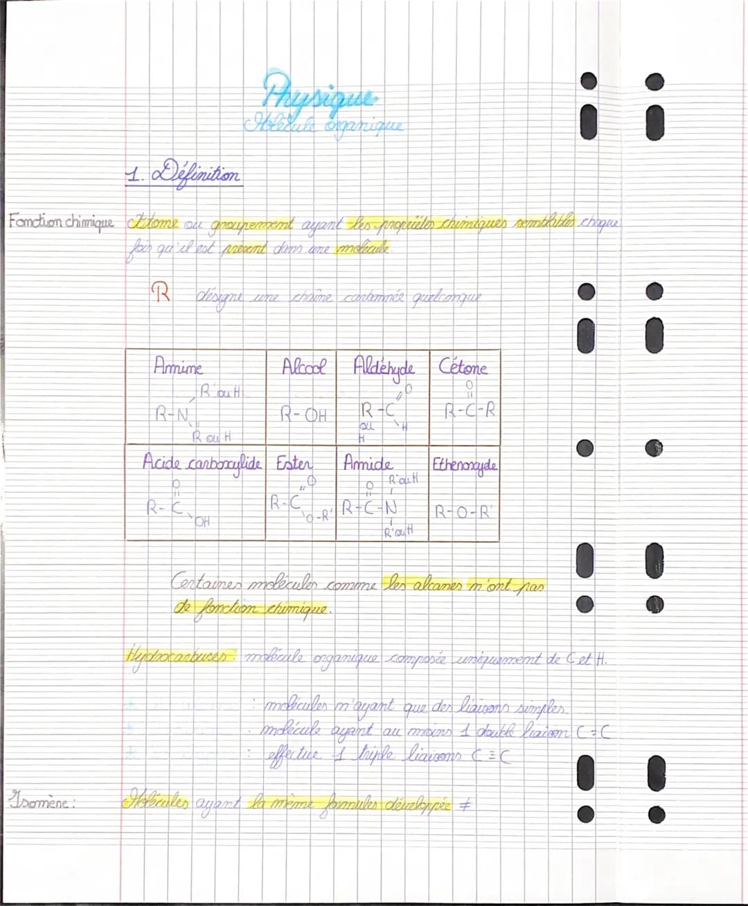 C
1. Définition:
Une molecule organique comporte une chaîne cartemée qu'on pouna
greffer un ou plusieurs groupes caractéristiques
Physique
M