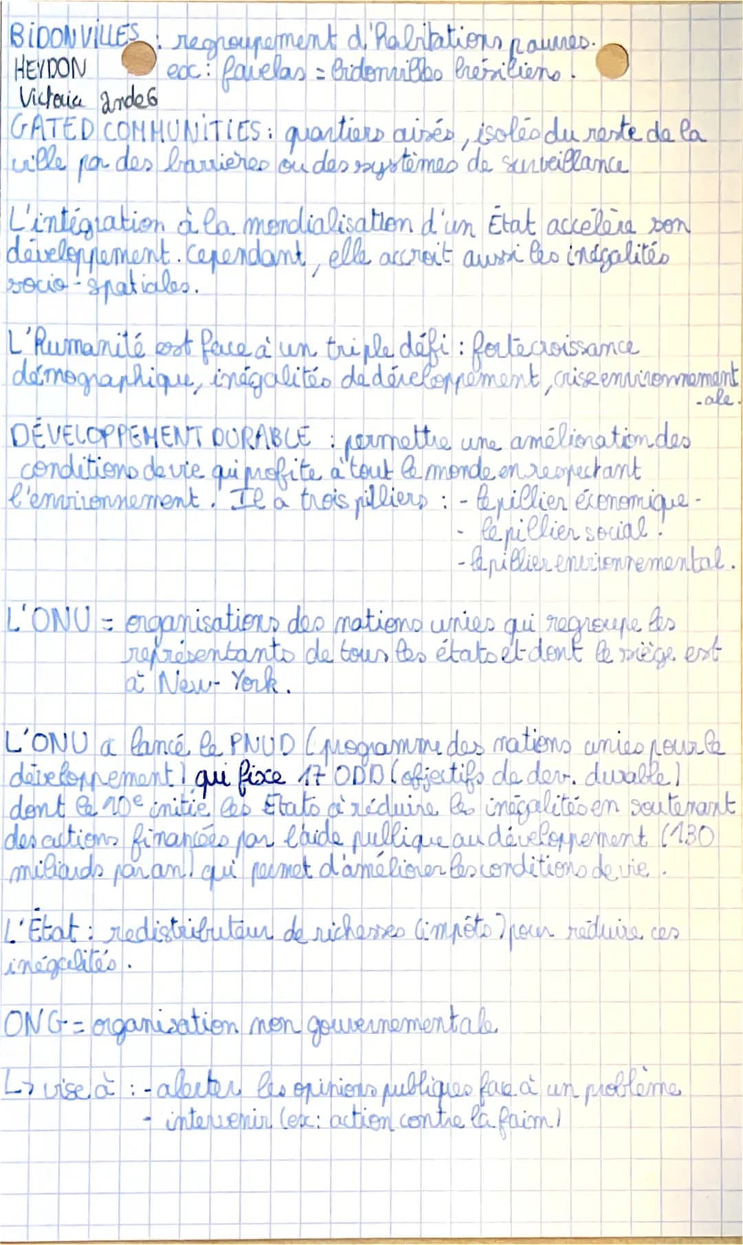 HEYDON
Victoria
ande
GEOGRAPHIE
:
THEME 2 Territoires populations et développement :
quels défis?
8/10
●
1- La Population mondiale: les défi