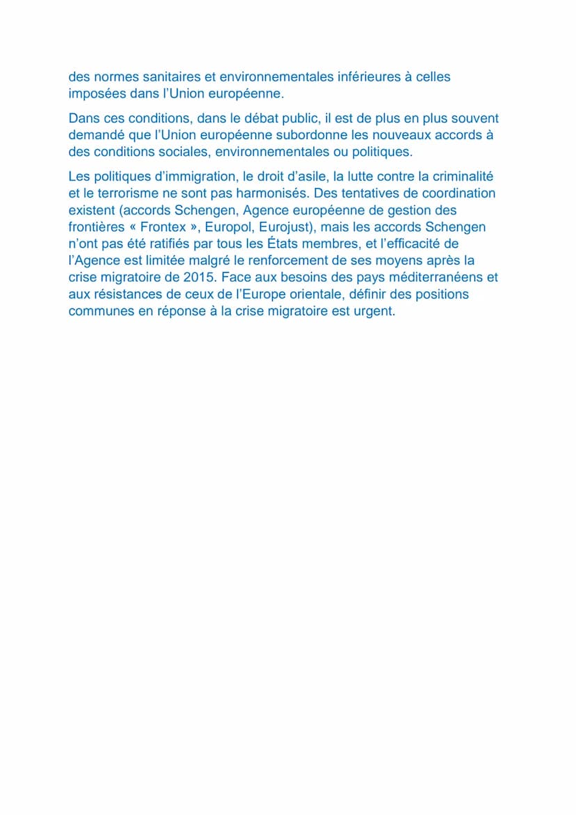 L'UNION EUROPEENNE DANS LA MONDIALISATIO : DES
DYNAMIQUES COMPLEXES
Organisation régionale au degré d'intégration le plus poussé au monde,
l
