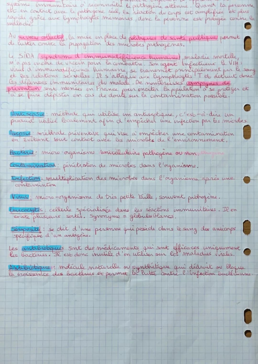Chapitu
1. le monde microbien
Préaqquis!
le monde microbien est omnipresent dans l'environnement, y compris
sur le corps humain et à l'inter