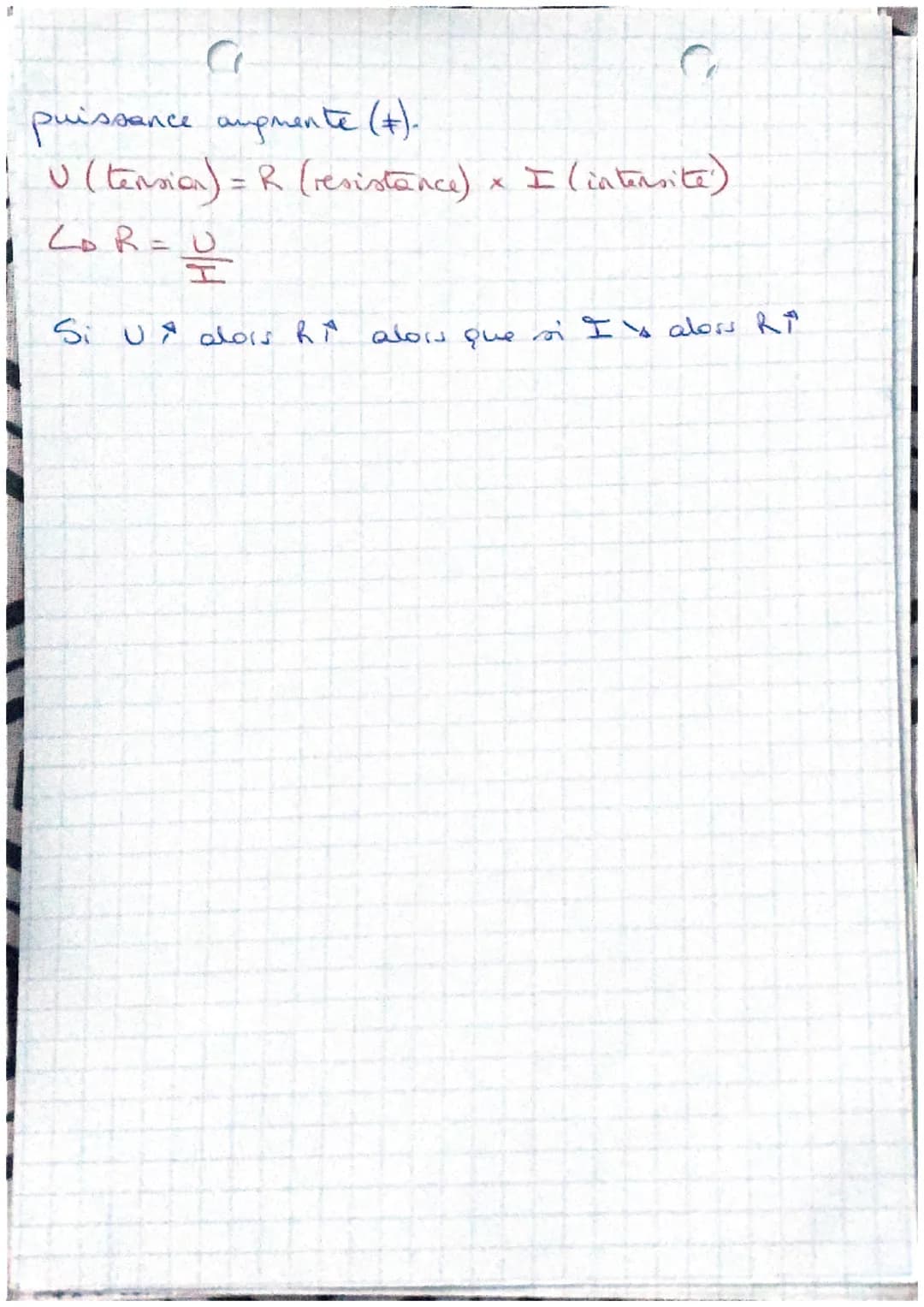 ES
4) L'alternateur
Un alternator est composé d'in stator, element
immobile, (la bobine), et d'in rotor, element mis
en rotation (l'aimant).