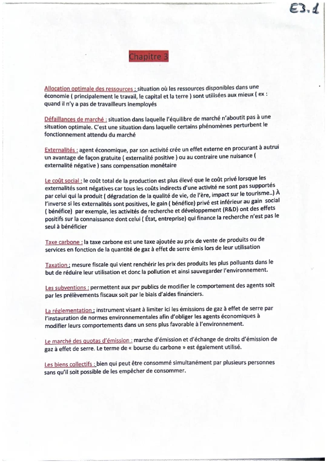 Chapitre 3
Allocation optimale des ressources; situation où les ressources disponibles dans une
économie (principalement le travail, le capi