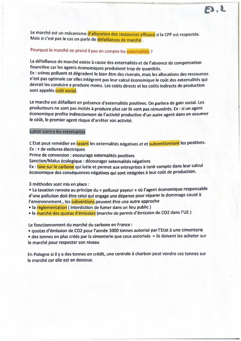 Chapitre 3
Allocation optimale des ressources; situation où les ressources disponibles dans une
économie (principalement le travail, le capi