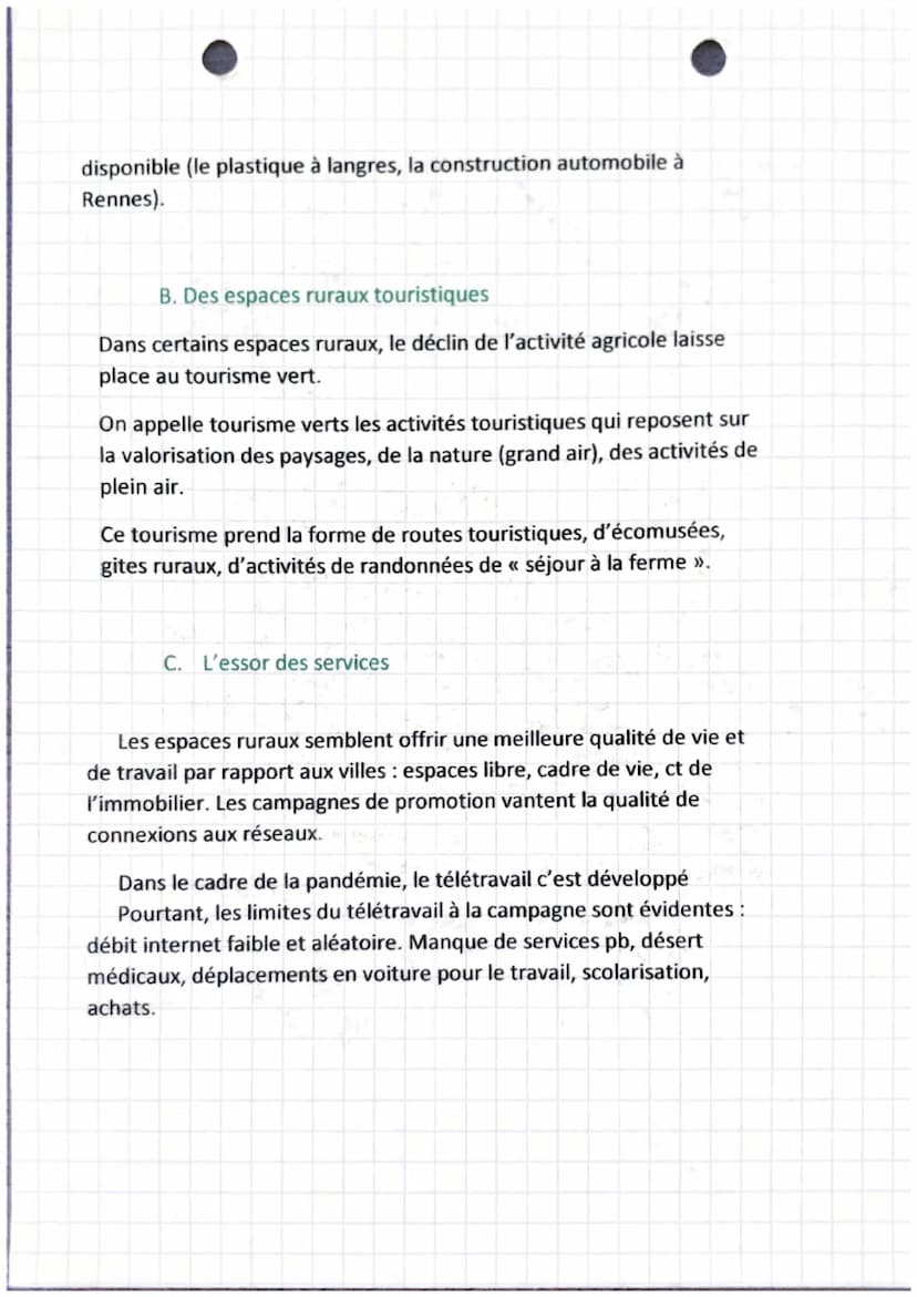 geographic
Chapitre 2
Les espaces ruraux
Introduction
Aujourd'hui, environ 45% de la population mondiale habite
dans les espaces ruraux : ce