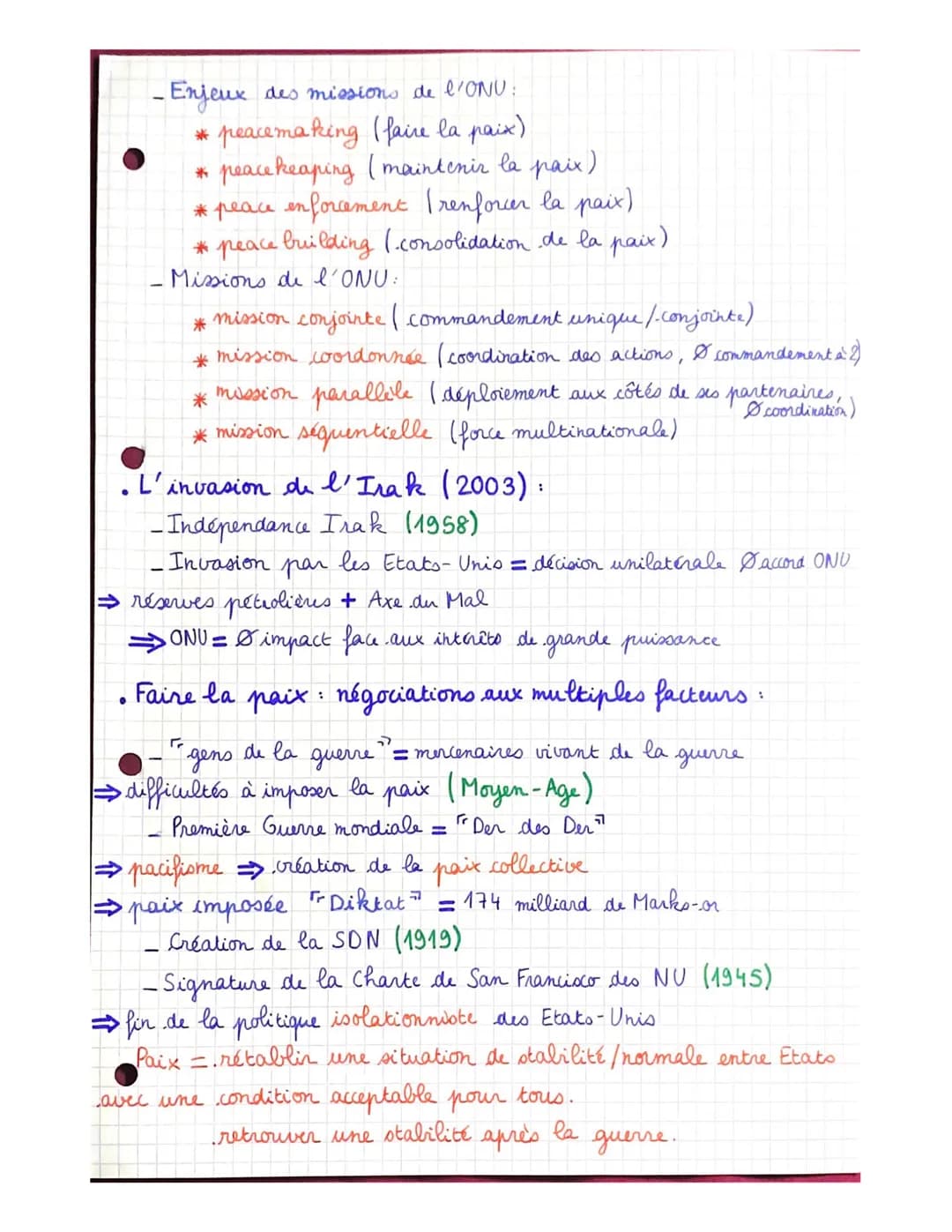 THÈME 2:
Formes de conflits et tentatives de paix
• Critères établissant une
typologie des guerres :
- conflit = situation de désaccord / gu