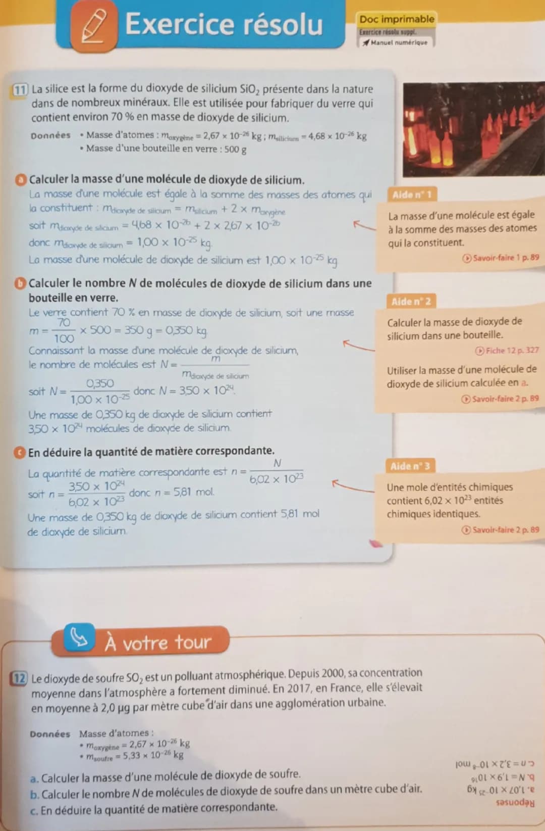 Cours
1 De la masse au nombre d'entités chimiques
▶ Masse d'entités chimiques
La masse d'un atome ou de l'ion monoatomique correspon-
dant e