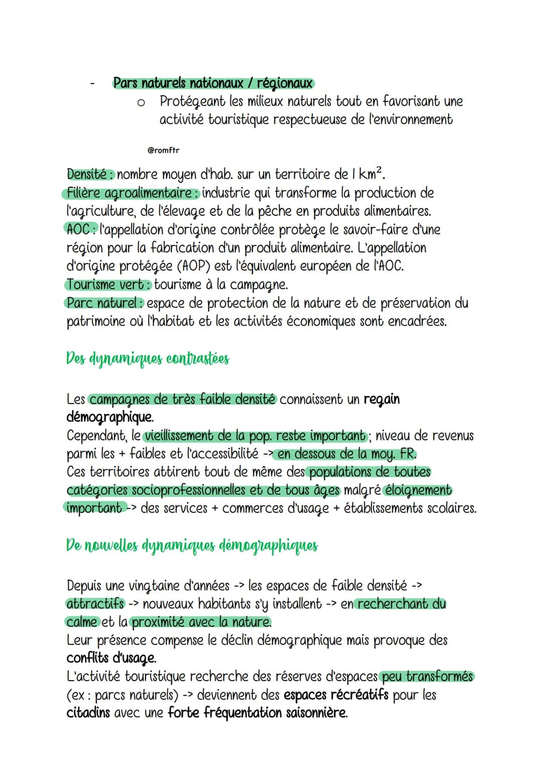 Les espaces de faible densité sont multiples
Densité de la pop. en Fr : moy. de 118 hab/km²
Densité des espaces de faible densité : - de 30 