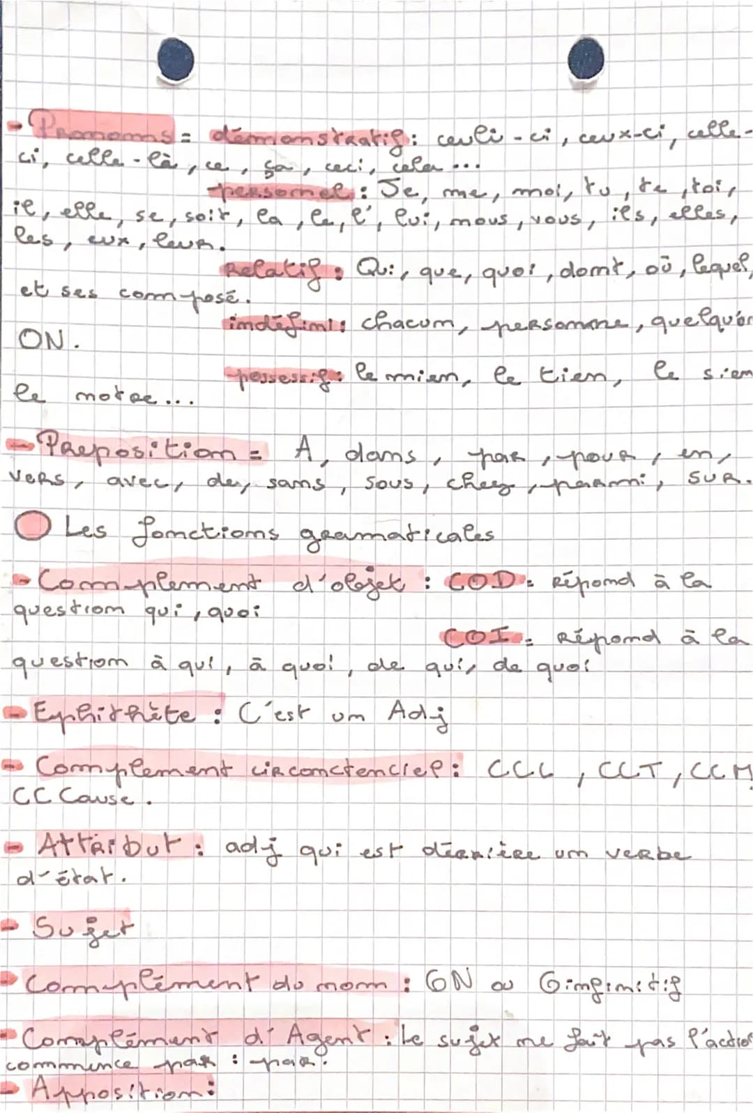 -
Oles classes gramaticales :
Nom
Jos, som, sa,
devant
-certaims, chaque, quelques...
FR
Nomas = Nom propre,
Déterminants : Article défini: 