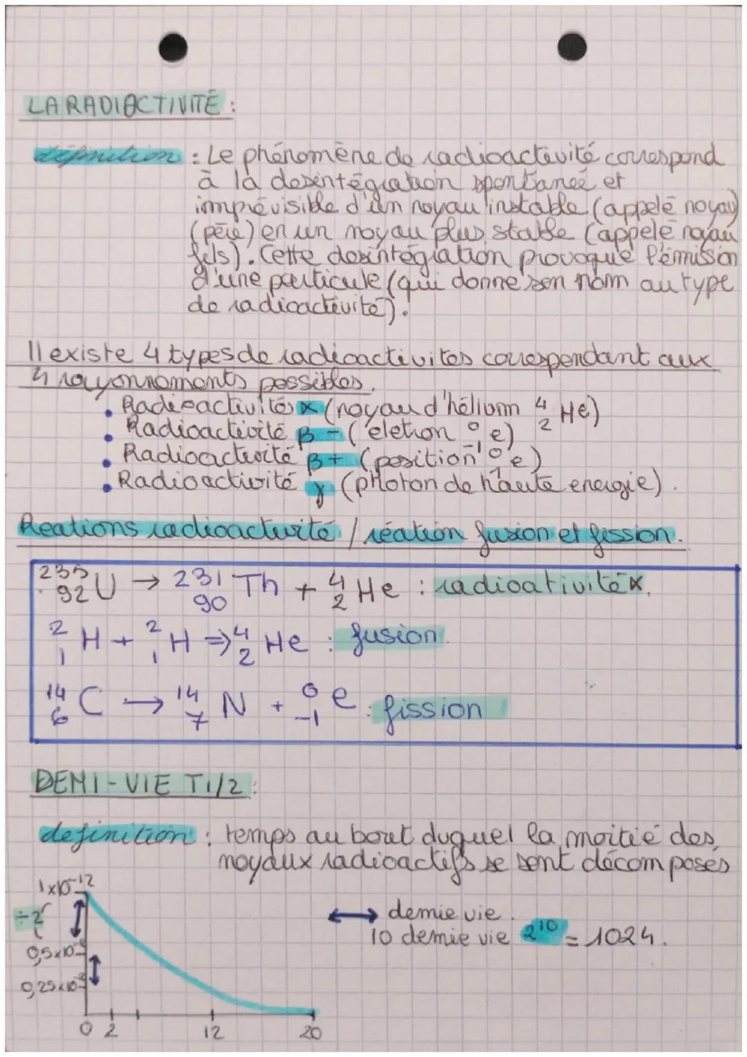 •ES PHYSIQUE •

UNE LONGUE HISTOIRE DE LA MATIERE:

• La matière de l'Univers ext formée puncipalement.
d'hydrogene i et d'heliom He
• La te