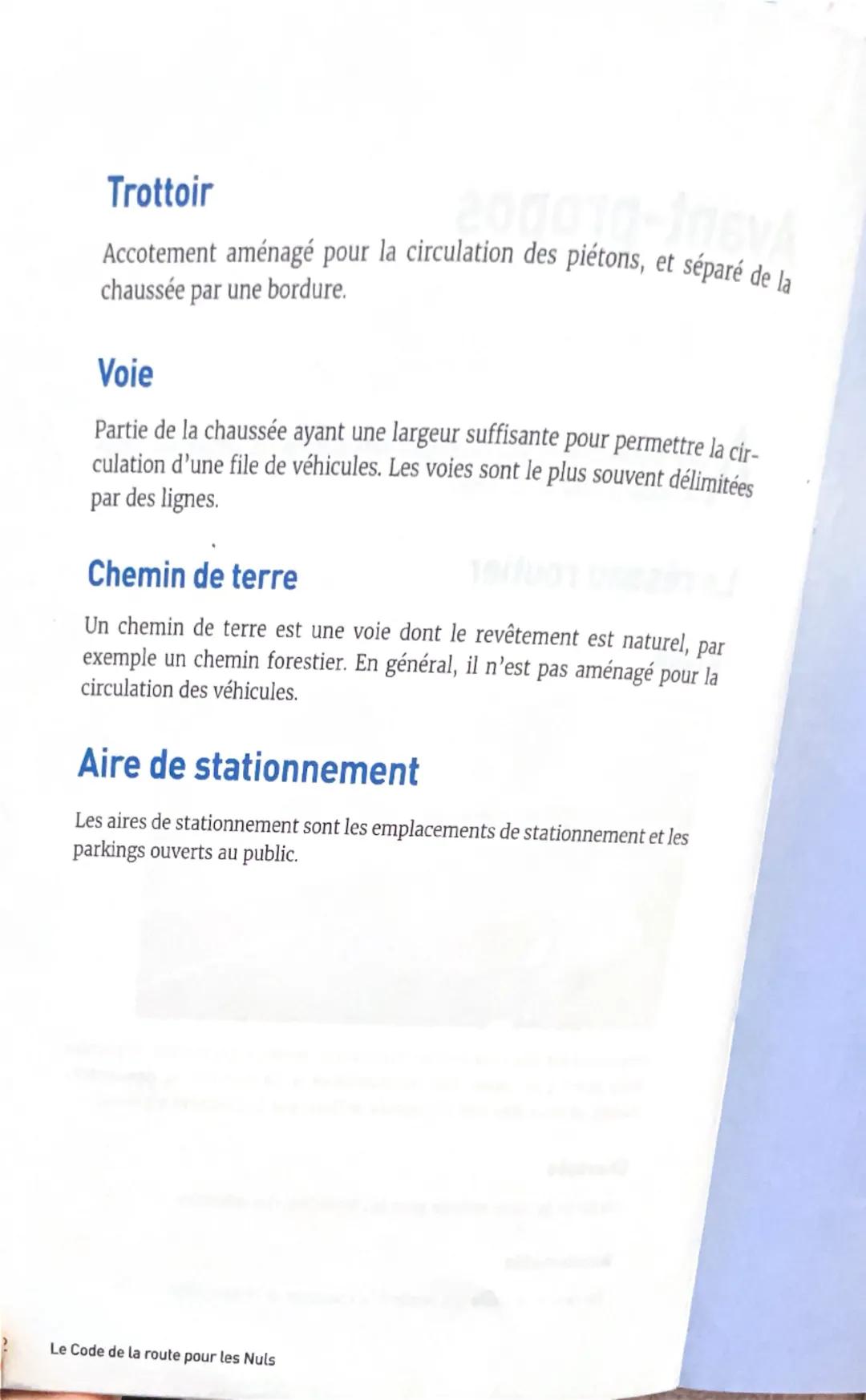 # Avant-propos

A vant toutes choses, voici quelques explications sur les termes utili-
sés dans le code de la route.

## Le réseau routier
