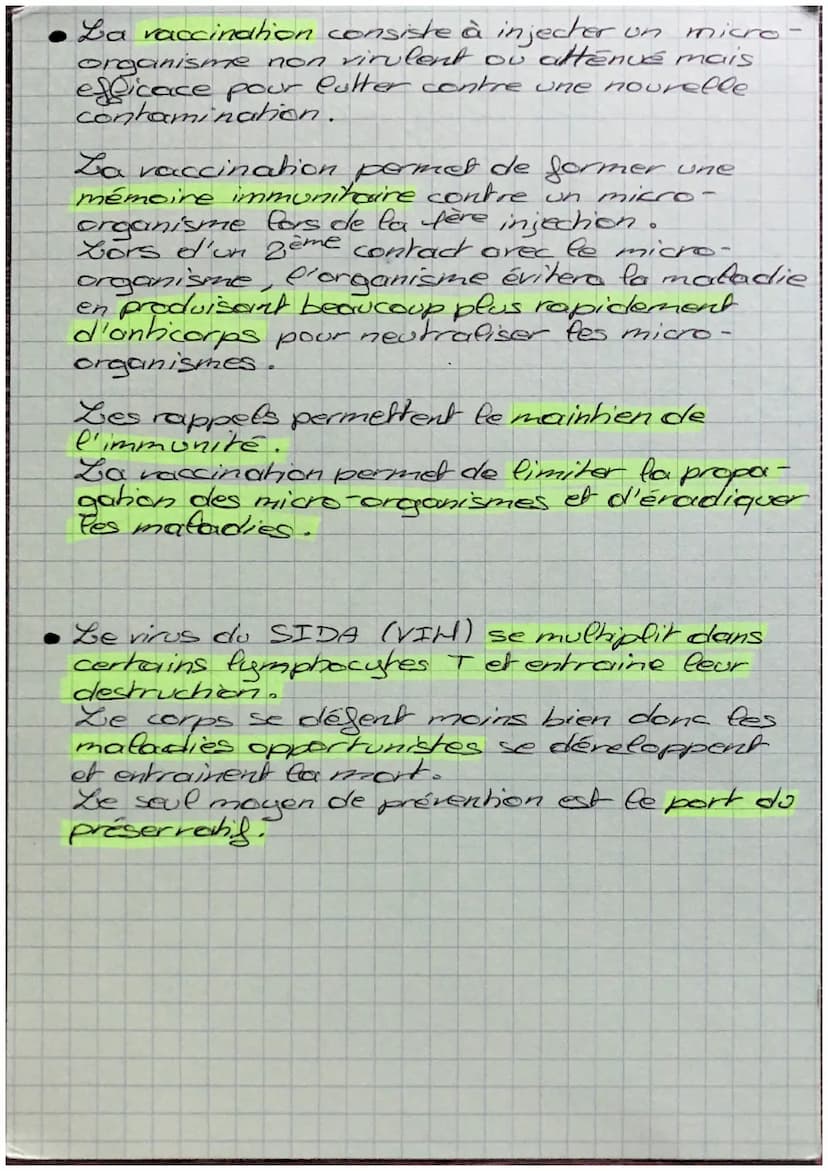 SVT
II- Le monde microbien et la santé
Les micro-organismes sont des êtres-vivants
microscopique.
Il en existe 4 types : bactéries, virus, c