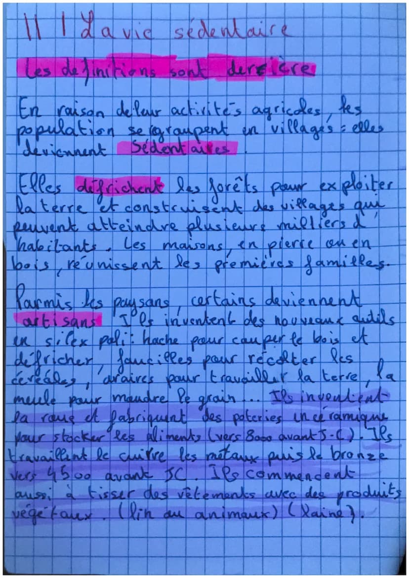 || Les
anite
Les premiers paysans de l'hum
Vers 12000 avant J.C le climat se
réchauffe et le végitation se développe
Vers 10000 avant J.-( i