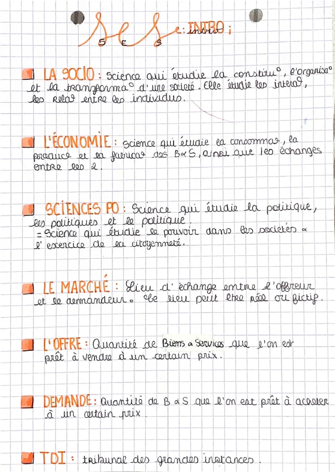 ses
e: INTRO:
☐ LA SOCIO: Science qui étudie la constitu°, l'organisa
It la transforma d'une societé. Elle étudie les interal,
les Relar ent