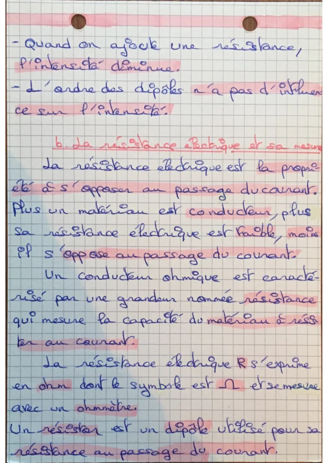 F10
1. Laid Yohm
Une resistance est un
dipole de Forme
cylindrique avec 4 cercles de couleurs
différentes.
(A)
14
(A)
I1= 51,9mA
a. In ensil