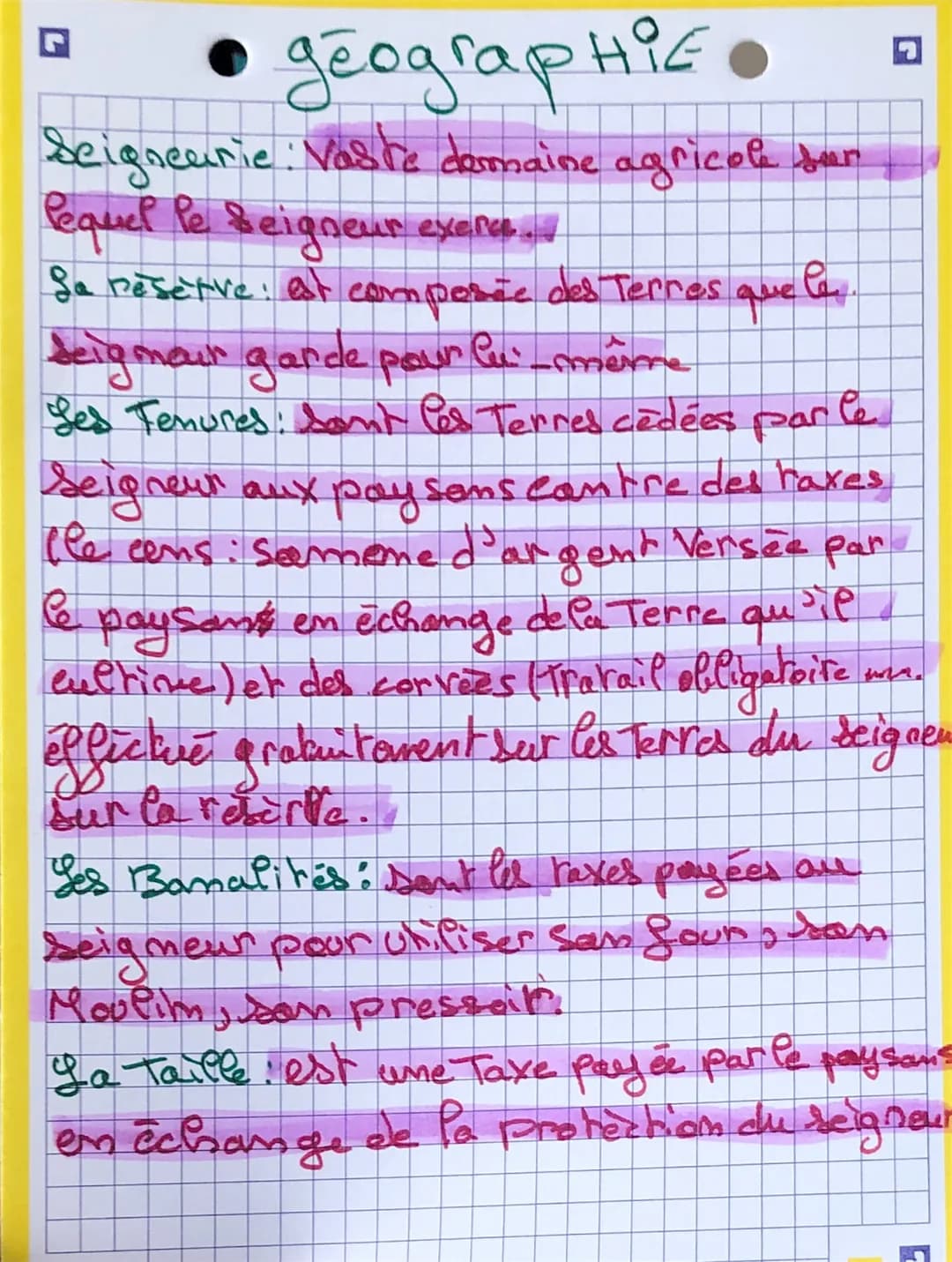geographiE
Seigneurie: Vaste domaine agricole sen
Pequel le Seigneur exerce...
Se réserive: est composée des Terres que le.
seigmour garde p