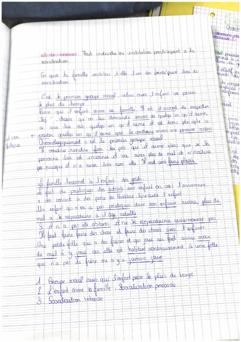 Chapitre
Comment devenons nous des acteurs et des
adrices specause ?
Definitions
SOCIALISATION : Processus par lequel un
Lindiwidi apprend a
