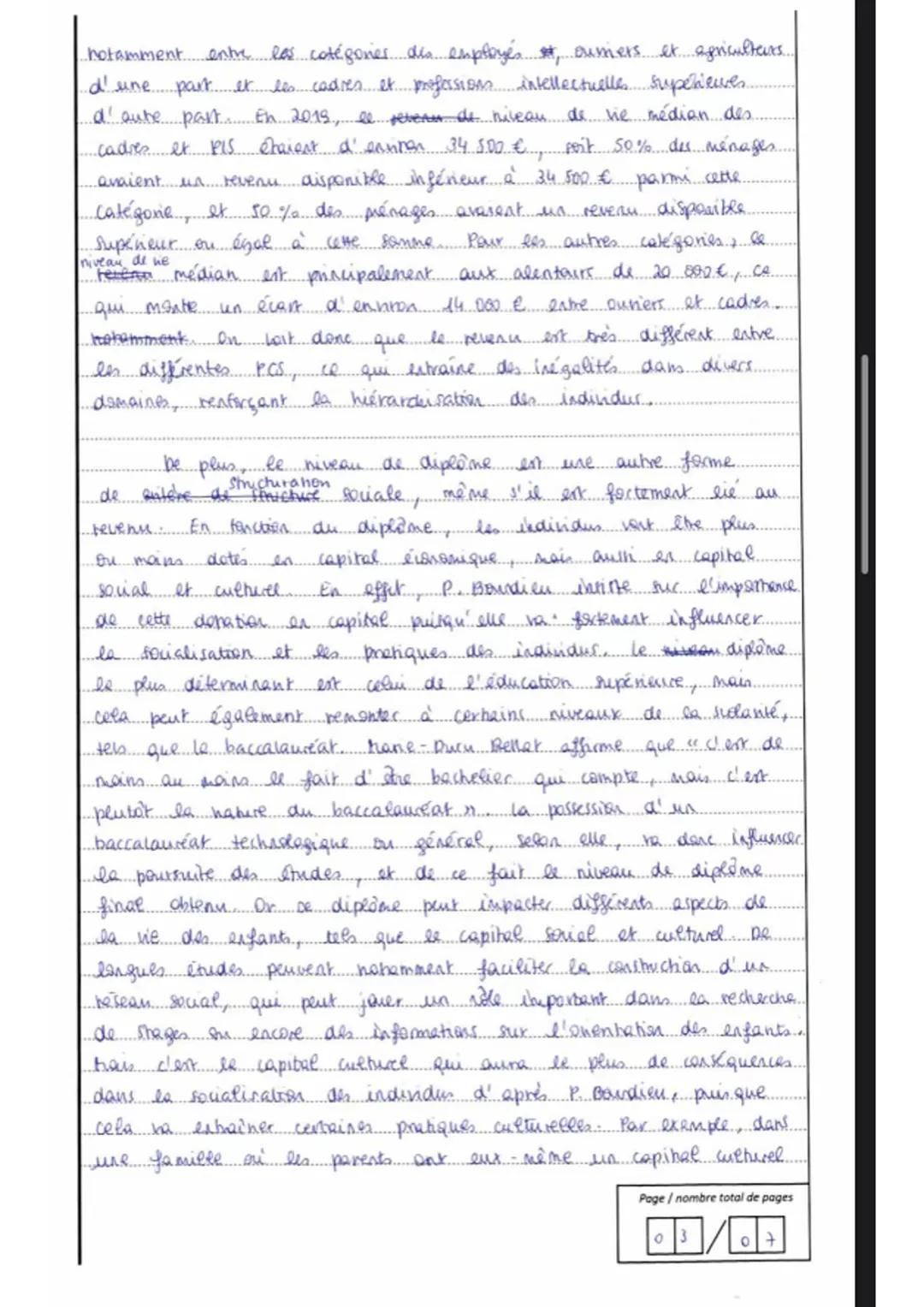 la usion de la structure sociale, c'est-à-dire la répartition.
de la population en différents groupes sociaux dans un tramps..
donné, a beau