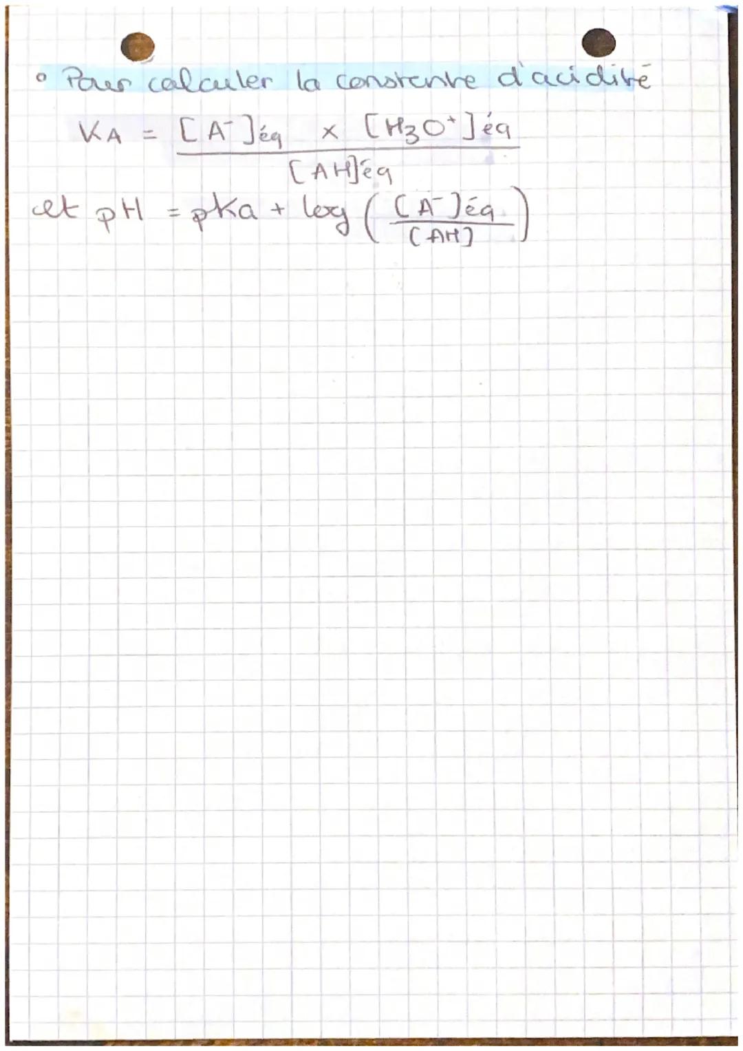 FORHULE
• Pour calculer la quantité de matere
pour un solide
-
쮸
pour une espèce en scheet o
n = C x V
Pour en liquide:
n
·Pour en gaz
• Pou