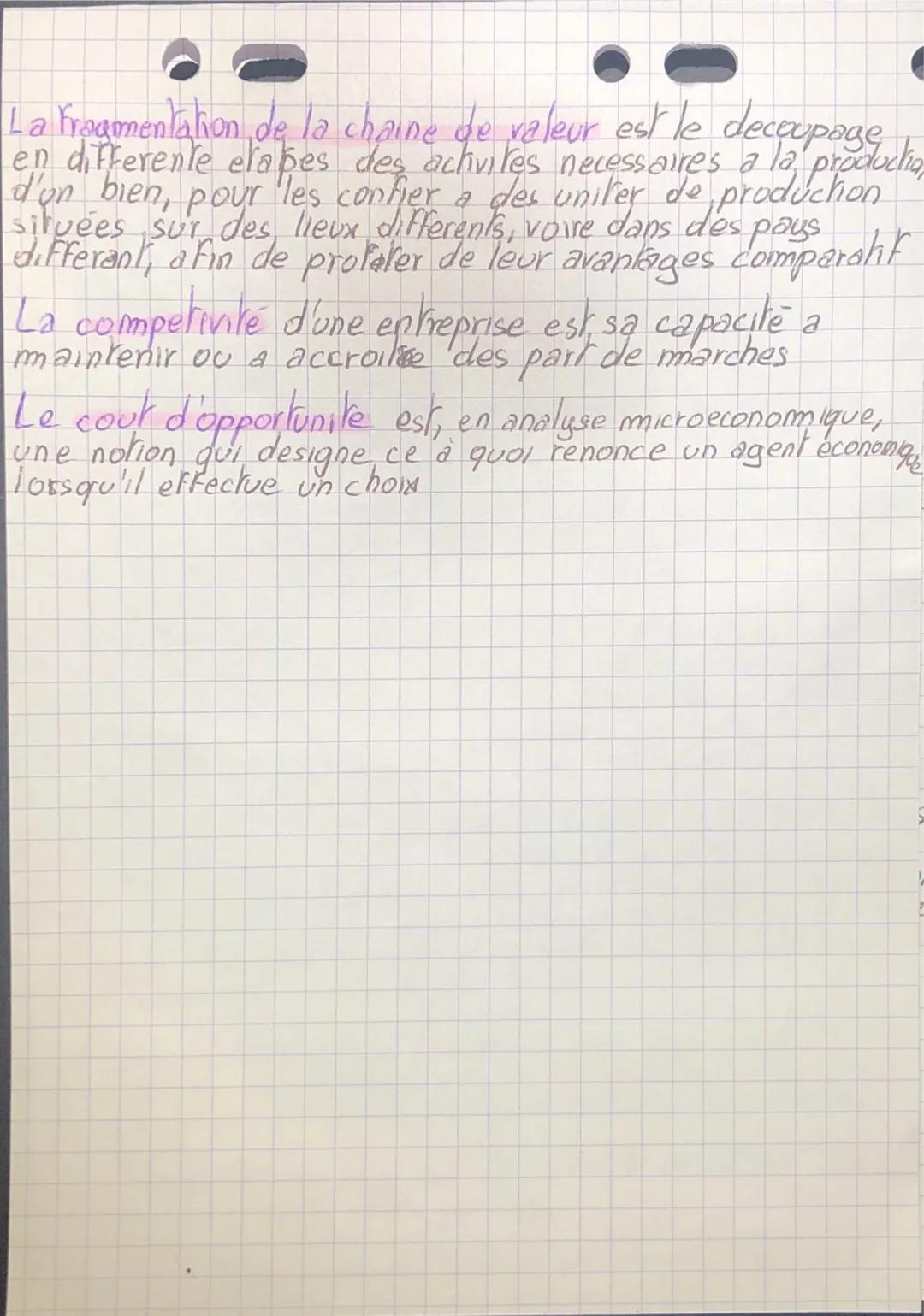 Ses, Chapitre 1: Le commerce international
Definitions:
La Mondialisation est un processus mulhe dimentionel et
complexe de developpement