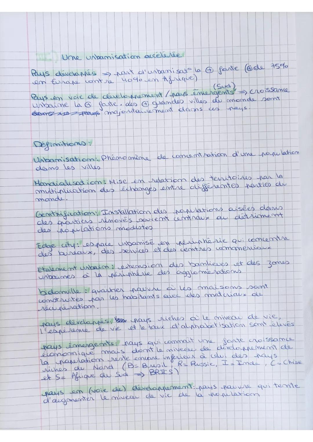 espaces et paysages de
(urbamisation
Le monde s'urbanise fortement. Sun 7 milliards
em ville en
4 transition urbaine (déplacement de la
popu