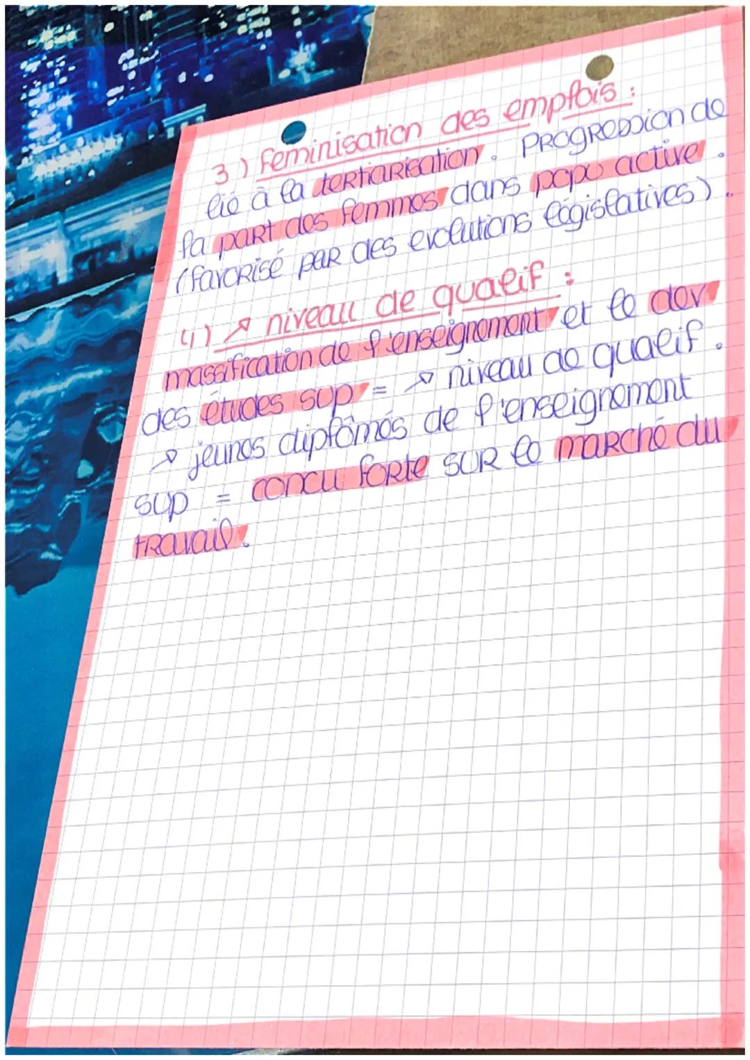 socio
CHAP 4
Structure
sociale
B
A) STRUCTUREE SELON & FACTEURS
1) Revenu et diplôme:
Les inégalités de Revenus et de patrimoine
sont cumula